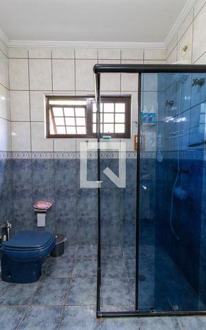 Casa à venda com 257m², 5 quartos e 4 vagasBanheiro