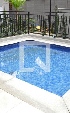 Apartamento à venda com 36m², 2 quartos e sem vaga Apartamento à venda com 36m², 2 quartos e sem vagaÁrea comum - Piscina