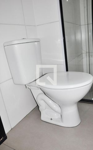 Apartamento à venda com 36m², 2 quartos e sem vaga Apartamento à venda com 36m², 2 quartos e sem vagaDetalhe - Banheiro Social