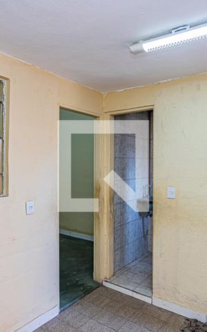 Casa à venda com 270m², 4 quartos e 3 vagas Casa à venda com 270m², 4 quartos e 3 vagasCozinha - edícula