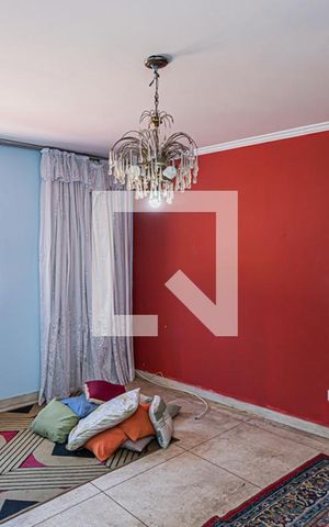 Casa à venda com 270m², 4 quartos e 3 vagas Casa à venda com 270m², 4 quartos e 3 vagasSala 2