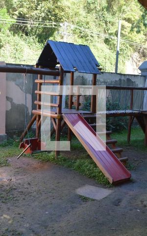 Casa de condomínio à venda com 75m², 3 quartos e 1 vaga Casa de condomínio à venda com 75m², 3 quartos e 1 vagaÁrea comum - Playground