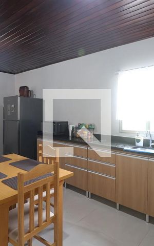 Casa à venda com 88m², 2 quartos e 1 vagaCozinha