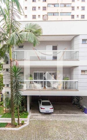 Casa de condomínio à venda com 404m², 3 quartos e 6 vagas Casa de condomínio à venda com 404m², 3 quartos e 6 vagasVista da Varanda da Sala