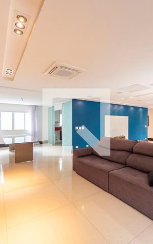 Casa de condomínio à venda com 404m², 3 quartos e 6 vagas Casa de condomínio à venda com 404m², 3 quartos e 6 vagasSala