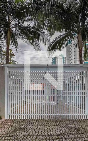 Casa de condomínio à venda com 404m², 3 quartos e 6 vagas Casa de condomínio à venda com 404m², 3 quartos e 6 vagasÁrea comum