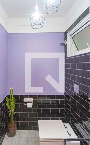 Casa de condomínio à venda com 404m², 3 quartos e 6 vagas Casa de condomínio à venda com 404m², 3 quartos e 6 vagasLavabo