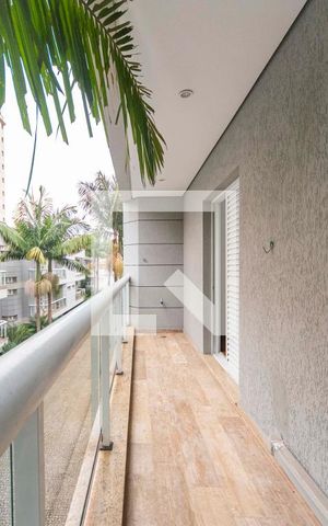 Casa de condomínio à venda com 404m², 3 quartos e 6 vagas Casa de condomínio à venda com 404m², 3 quartos e 6 vagasVaranda do Quarto 3
