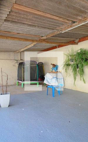 Casa à venda com 396m², 3 quartos e 10 vagasVaranda 