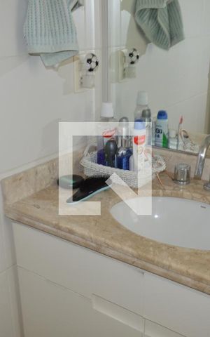 Apartamento à venda com 169m², 3 quartos e 3 vagasBanheiro da Suíte 2