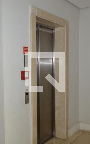 Apartamento à venda com 169m², 3 quartos e 3 vagasElevador de Serviço