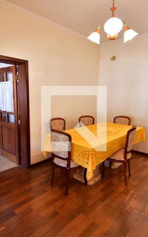 Casa à venda com 420m², 5 quartos e 3 vagasSala 2