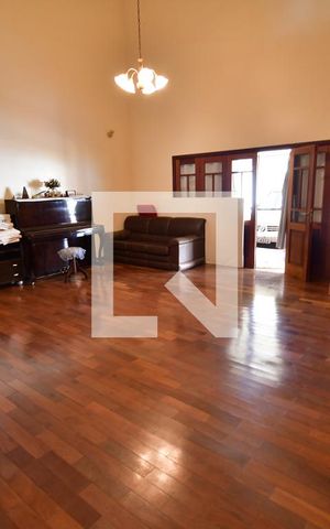 Casa à venda com 420m², 5 quartos e 3 vagasSala 1