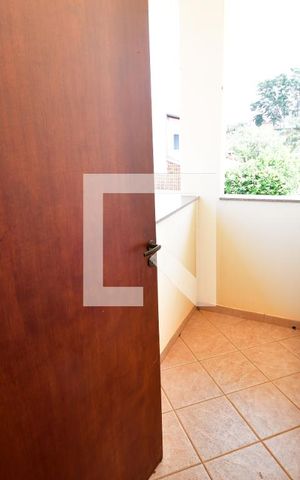Casa à venda com 420m², 5 quartos e 3 vagasQuarto 3 - Suíte Sacada