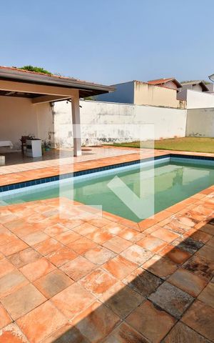 Casa à venda com 420m², 5 quartos e 3 vagasPiscina