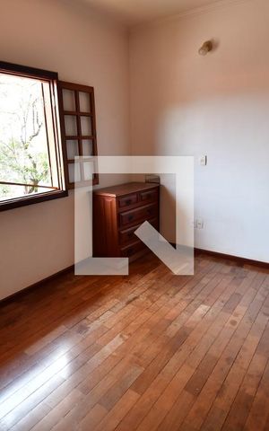 Casa à venda com 420m², 5 quartos e 3 vagasQuarto 2