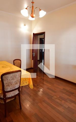 Casa à venda com 420m², 5 quartos e 3 vagasSala 2