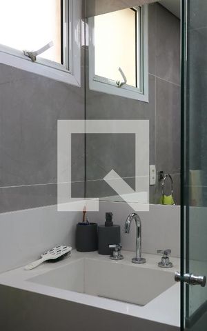 Apartamento à venda com 131m², 3 quartos e 3 vagasBanheiro da Suíte