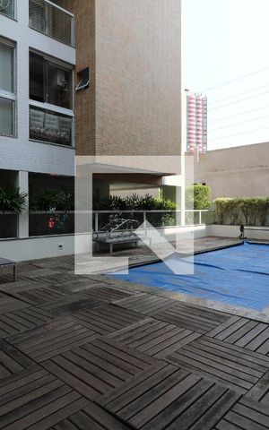 Apartamento à venda com 131m², 3 quartos e 3 vagasÁrea Comum - Piscina