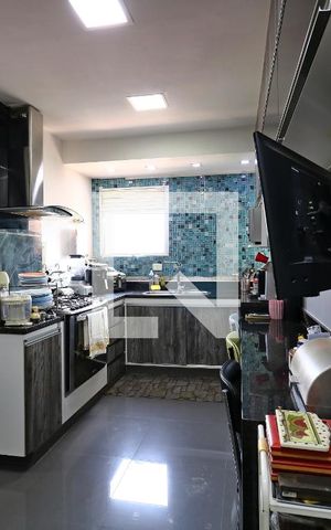 Apartamento à venda com 131m², 3 quartos e 3 vagasCozinha
