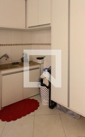 Casa à venda com 190m², 3 quartos e 4 vagas Casa à venda com 190m², 3 quartos e 4 vagasÁrea de Serviço
