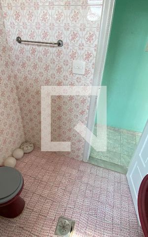 Apartamento à venda com 60m², 2 quartos e sem vaga Apartamento à venda com 60m², 2 quartos e sem vagaBanheiro