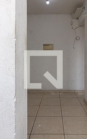 Apartamento para alugar com 45m², 2 quartos e 1 vaga Apartamento para alugar com 45m², 2 quartos e 1 vagaCozinha e área de serviço