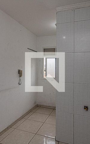 Apartamento para alugar com 45m², 2 quartos e 1 vaga Apartamento para alugar com 45m², 2 quartos e 1 vagaCozinha e área de serviço