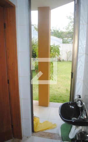 Casa de condomínio para alugar com 420m², 5 quartos e 3 vagasBanheiro de serviço
