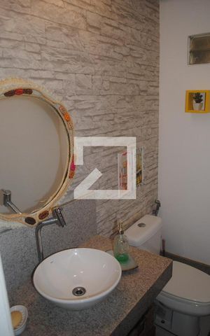 Casa de condomínio para alugar com 420m², 5 quartos e 3 vagasLavabo