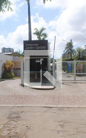 Casa de condomínio para alugar com 420m², 5 quartos e 3 vagasFachada