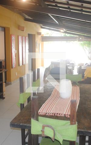 Casa de condomínio para alugar com 420m², 5 quartos e 3 vagasÁrea Externa