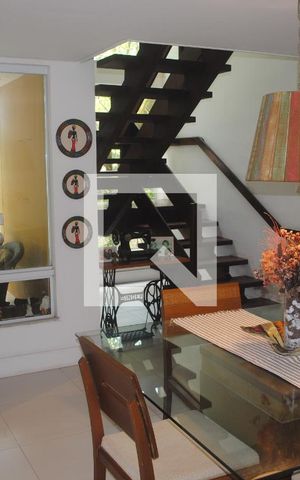 Casa de condomínio para alugar com 420m², 5 quartos e 3 vagasSala de Jantar