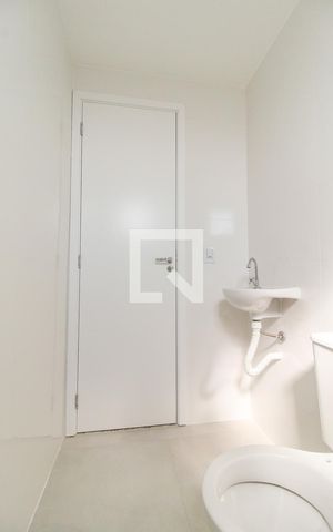 Apartamento à venda com 50m², 2 quartos e 1 vaga Apartamento à venda com 50m², 2 quartos e 1 vagaBanheiro