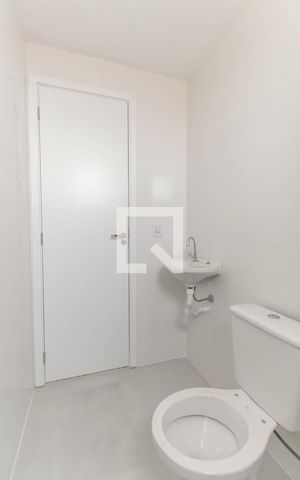 Apartamento à venda com 50m², 2 quartos e sem vaga Apartamento à venda com 50m², 2 quartos e sem vagaBanheiro