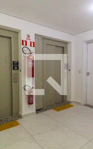 Apartamento à venda com 50m², 2 quartos e 1 vaga Apartamento à venda com 50m², 2 quartos e 1 vagaHall