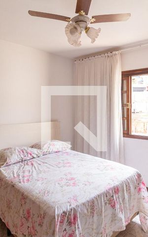 Casa à venda com 224m², 5 quartos e 3 vagasQuarto 1