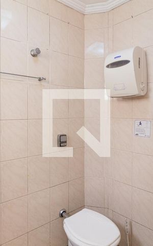 Casa à venda com 224m², 5 quartos e 3 vagasBanheiro de serviço
