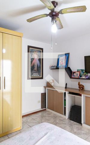 Casa à venda com 224m², 5 quartos e 3 vagasSuíte