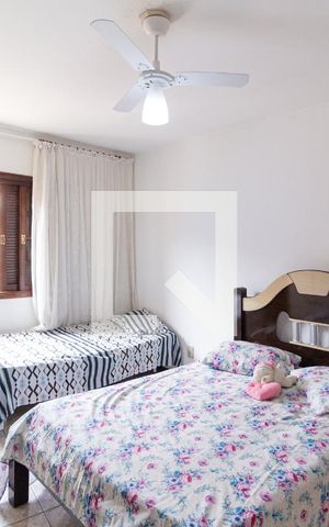 Casa à venda com 224m², 5 quartos e 3 vagasQuarto 2