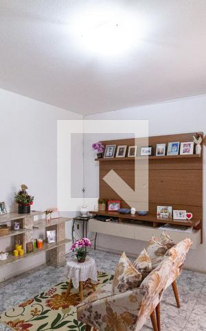 Casa à venda com 224m², 5 quartos e 3 vagasSala