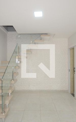 Casa para alugar com 110m², 2 quartos e sem vagaSala
