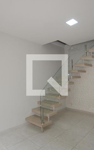 Casa para alugar com 110m², 2 quartos e sem vagaSala