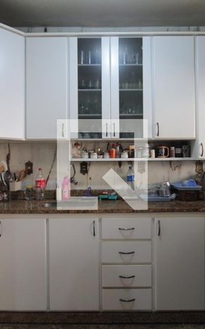 Apartamento à venda com 130m², 4 quartos e 2 vagasCozinha