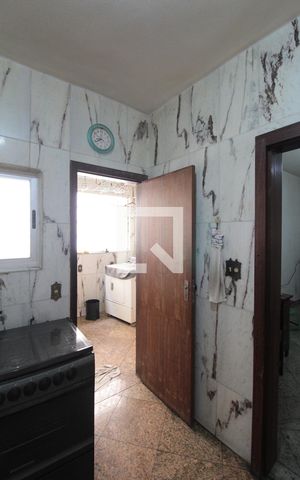Apartamento à venda com 130m², 4 quartos e 2 vagasCozinha
