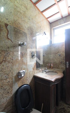 Apartamento à venda com 130m², 4 quartos e 2 vagasBanheiro da Suite