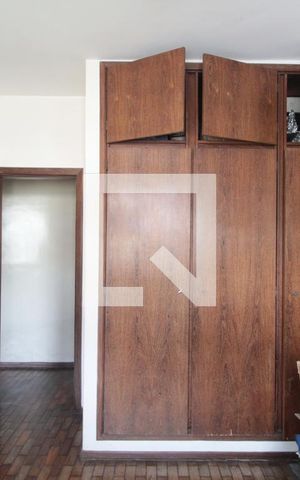Apartamento à venda com 130m², 4 quartos e 2 vagasQuarto 3