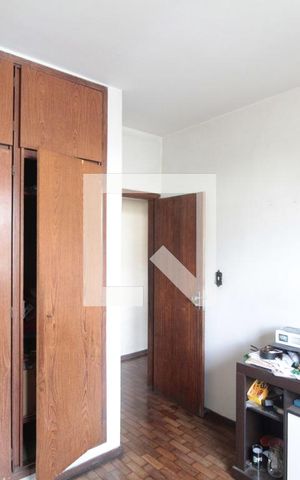 Apartamento à venda com 130m², 4 quartos e 2 vagasQuarto 2
