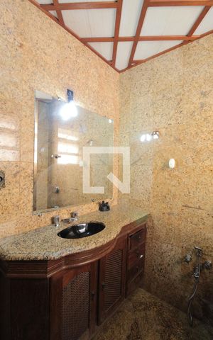 Apartamento à venda com 130m², 4 quartos e 2 vagasBanheiro Social