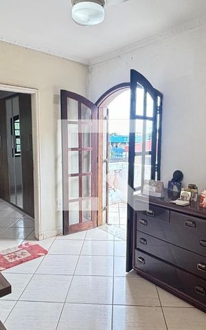 Casa para alugar com 196m², 3 quartos e 3 vagas Casa para alugar com 196m², 3 quartos e 3 vagasQuarto 1
